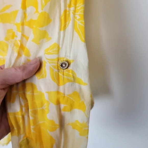 Anthropologie Maeve Yellow Floral Pintuck Peplum Blouse Size 2 - Picture 3 of 5